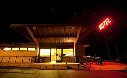 Celilo Inn
