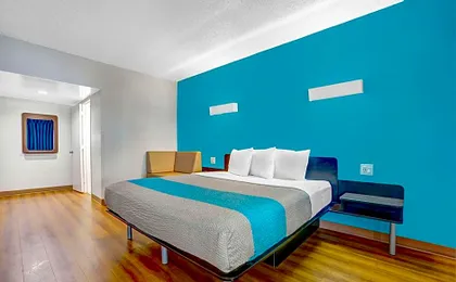 Motel 6-Jacksonville, NC