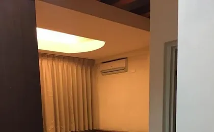 Ri Yue Hu Pan Hotel