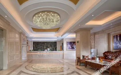 Vienna Hotel (Shenzhen Jixiang Metro Staion)