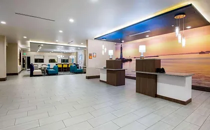 La Quinta Inn & Suites by Wyndham Buffalo Amherst