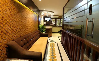 Hotel Happyland