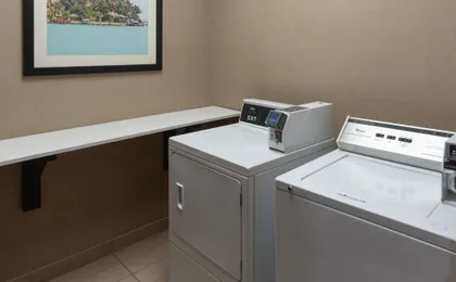 Holiday Inn Express Miami Airport-Blue Lagoon Area