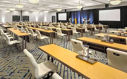 Courtyard by Marriott Minneapolis Downtown