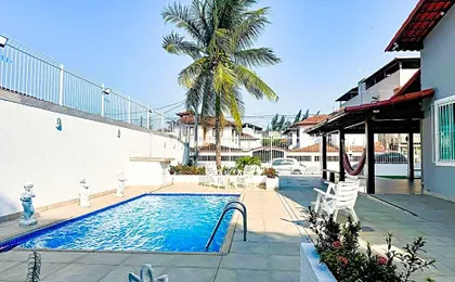 Casarão e piscina localização excelente | ROSF91
