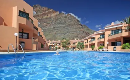 Apartamentos Las Tres Palmeras