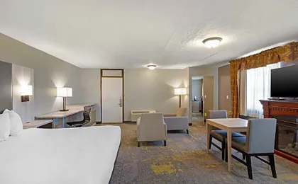Best Western Plus Weston Inn