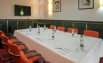 The Crown London, WorldHotels Distinctive