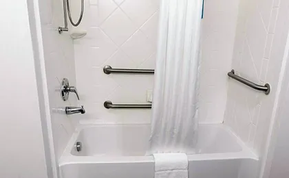Hampton Inn & Suites Chesapeake-Square Mall