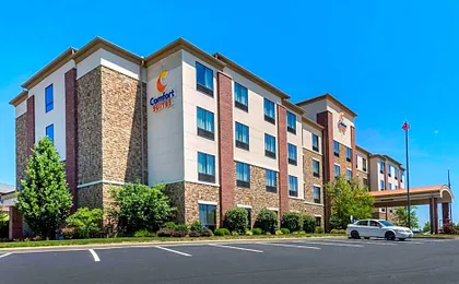 Comfort Suites Bridgeport - Clarksburg