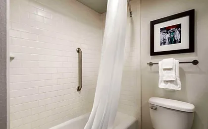 Hampton Inn New Orleans-St. Charles Ave./Garden District