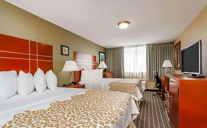 Days Inn by Wyndham Windsor Locks / Bradley Intl Airport