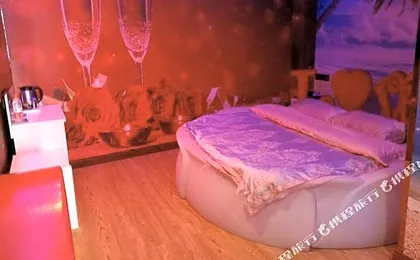 Xinjinjiang Boutique Hotel