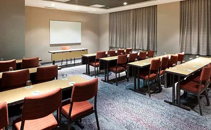 Courtyard by Marriott Alexandria Old Town/Southwest