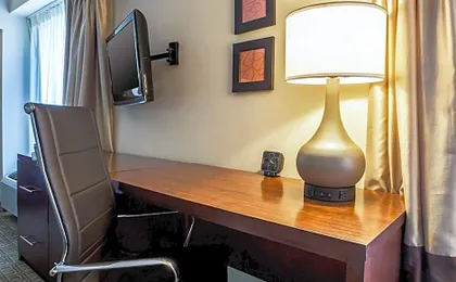 Comfort Suites At Woodbridge