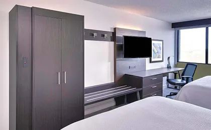 Holiday Inn Express & Suites Mississauga-Toronto Southwest By IHG