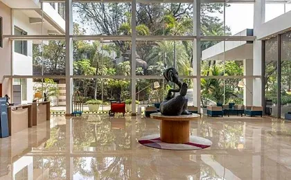 Radisson Blu Plaza Hotel Hyderabad Banjara Hills