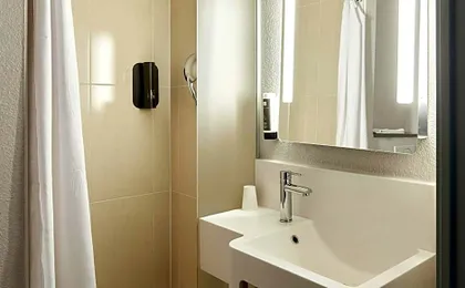 B&B HOTEL Paris Le Bourget