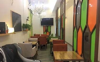 7 Days Premium Hotel Shanghai Xujiahui Longhua Road Metro station