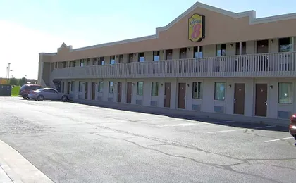 Super 8 by Wyndham Lafayette / Purdue Area
