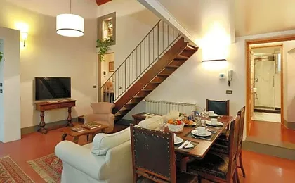 Florence Pitti Loft