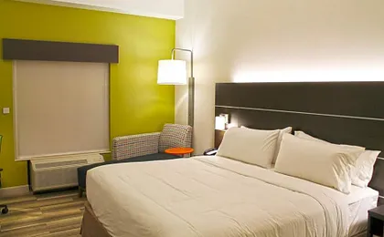 Holiday Inn Express & Suites St. Louise South I-55 By IHG