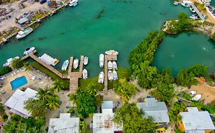 Captain Pip's Marina & Hideaway
