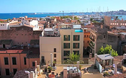 Petit Palace Hotel Tres