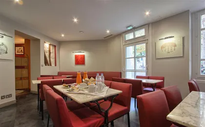 Breakfast Room