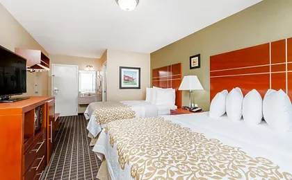 Days Inn by Wyndham Windsor Locks / Bradley Intl Airport
