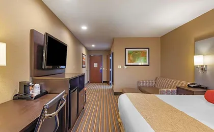 Best Western Plus Woodstock Inn & Suites