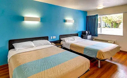 Motel 6 Waco, TX - Lacy Lakeview