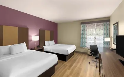 La Quinta Inn & Suites by Wyndham Chattanooga - Lookout Mtn