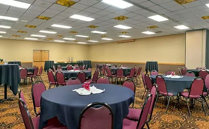 Ramada by Wyndham Bismarck