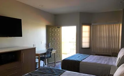 Cali Inn