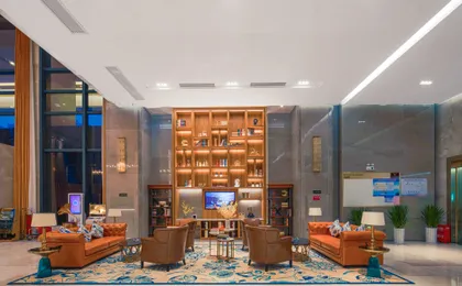 Vienna International Hotel (Songzi financial building store)