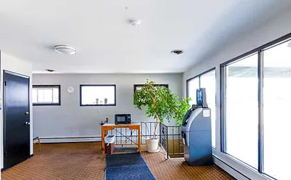 Manor Motel By OYO Near Oak Brook Chicago Westchester