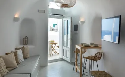 Delta Suites