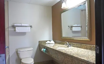 American Inn & Suites