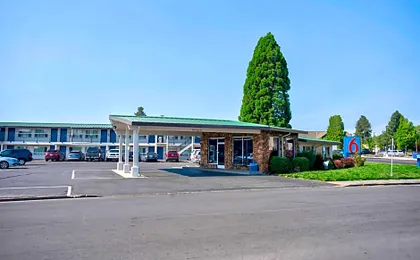 Motel 6-Bend, OR