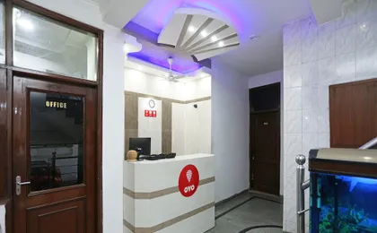 OYO 472 Hotel Sareen