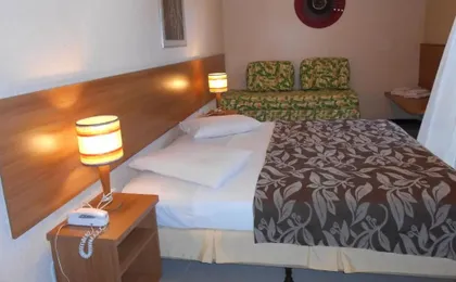 Happy Hotel Girassol