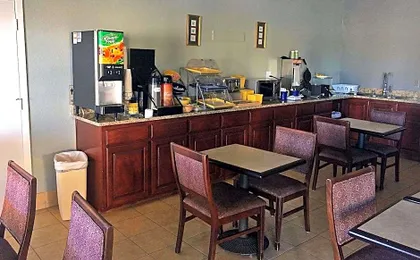 Americas Best Value Inn - Bishop / Kingsville