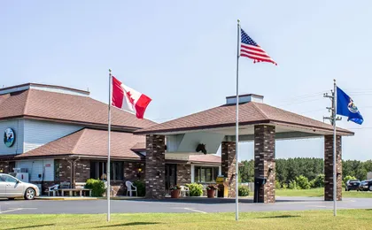 Quality Inn & Suites Manistique Area
