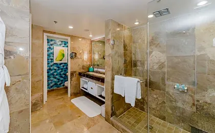 Eau Resort & Spa