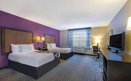 La Quinta Inn & Suites by Wyndham Erie