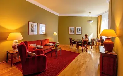 Louisa'S Place