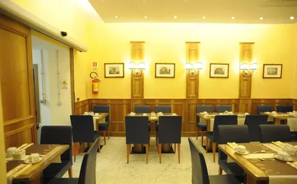 HOTEL CAMELIA
