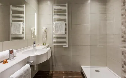 B&B HOTEL STRASBOURG NORD SCHILTIGHEIM LAC
