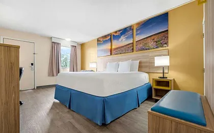 Days Inn by Wyndham Fort Wayne